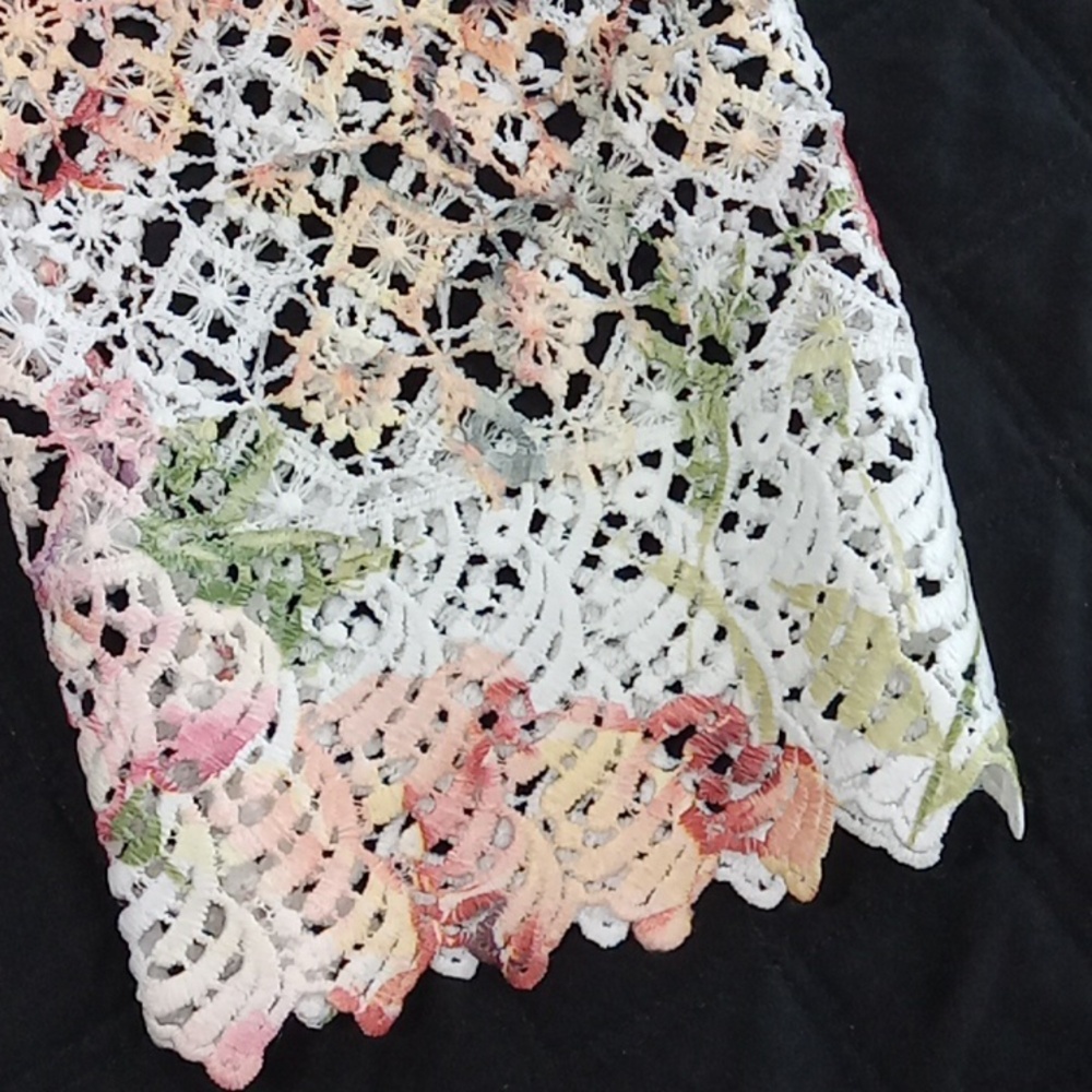 White Floral Lace Jacket - Picture 2 of 4